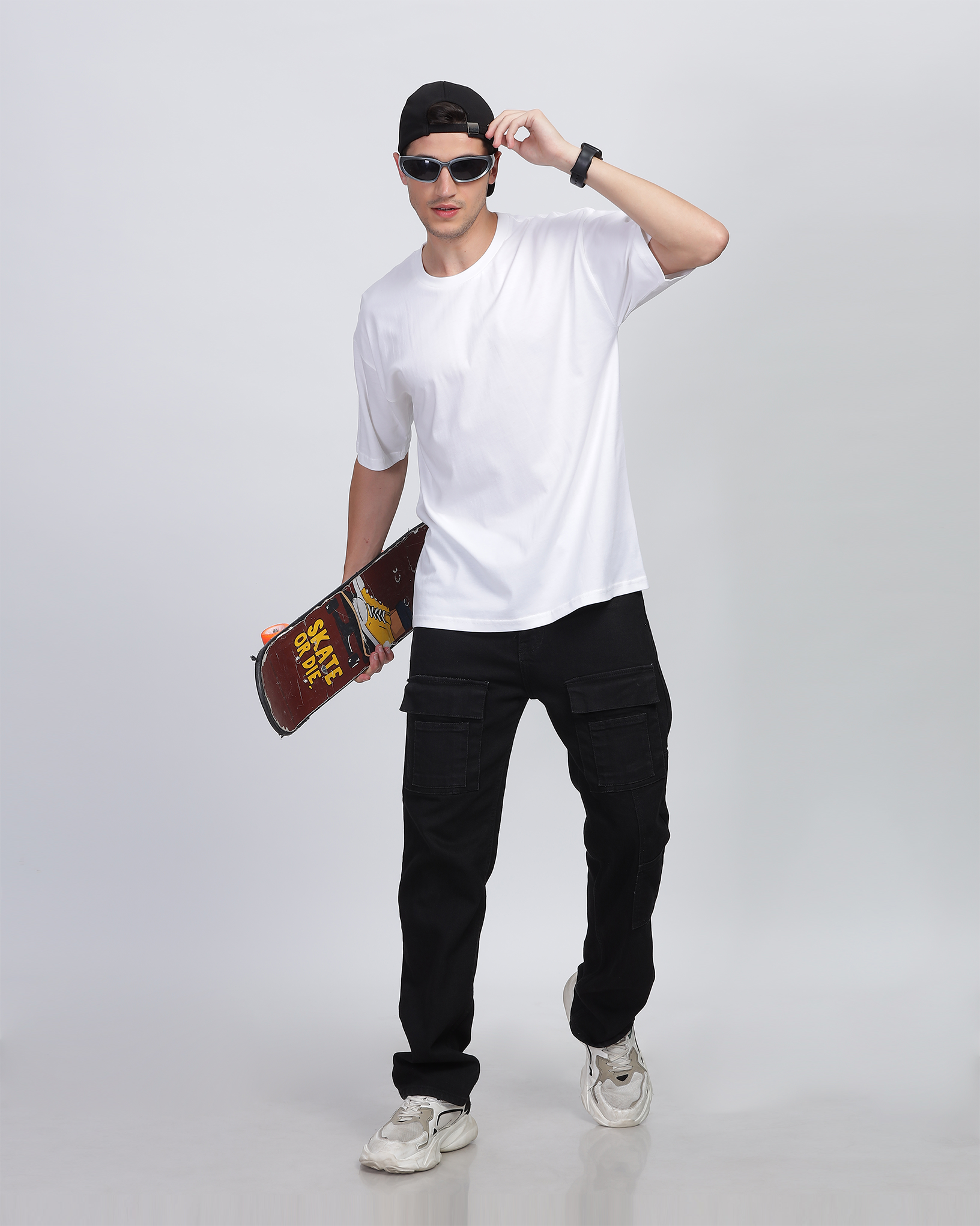 White True Oversized Fit Printed T-shirt for Men 