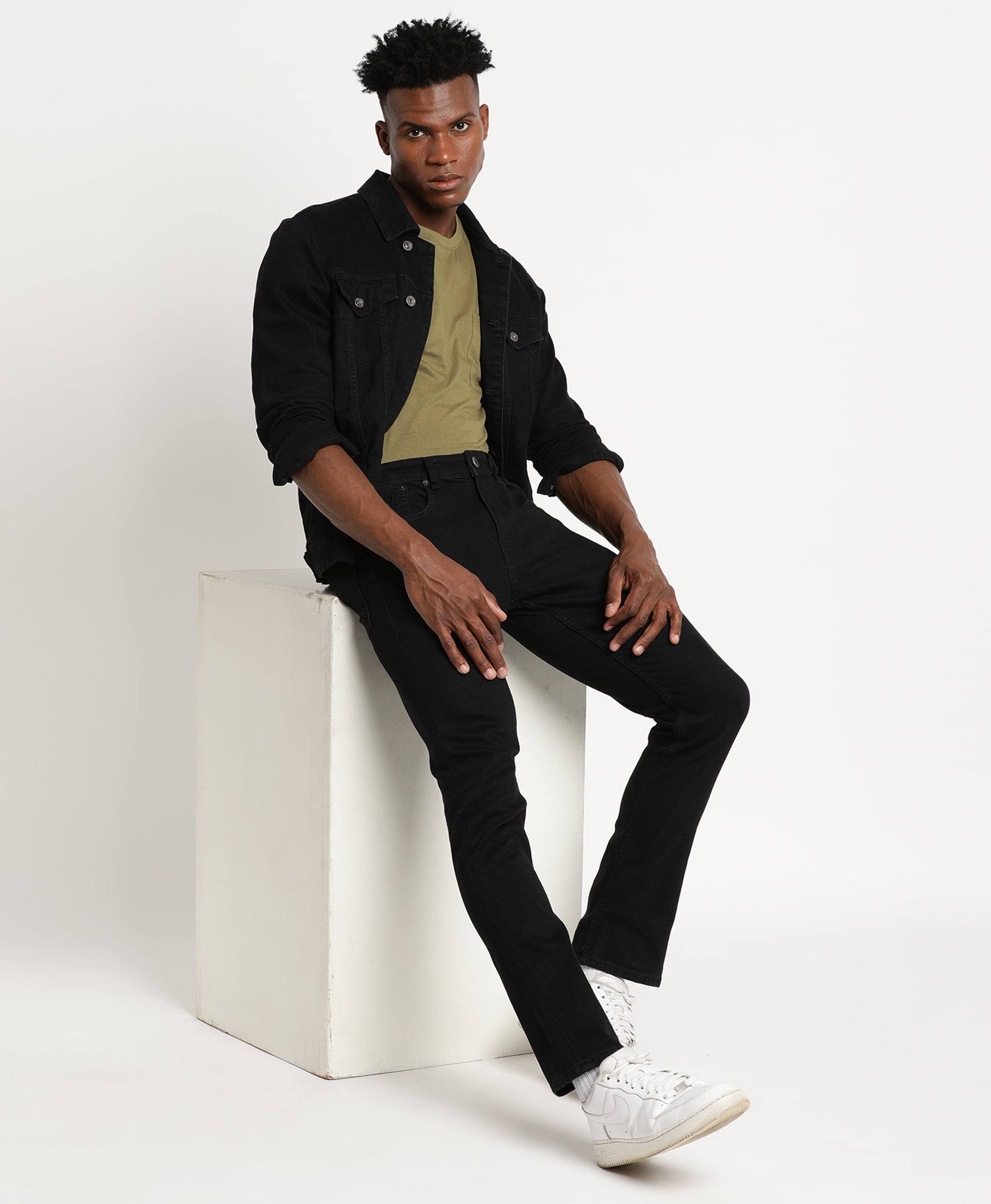 Black Slim-fit Jeans for Men 